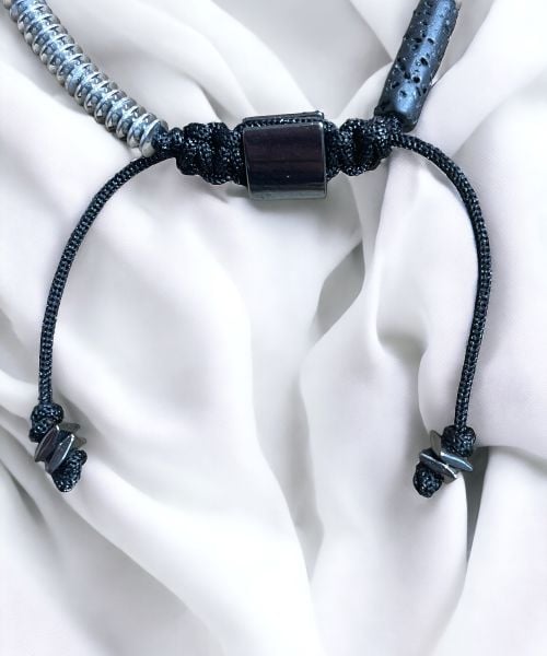 Lav-Hematit Makrome Bileklik