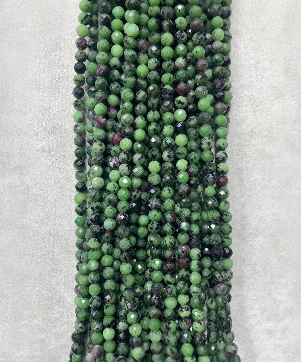 RUBY ZEOSİT FASET 6MM
