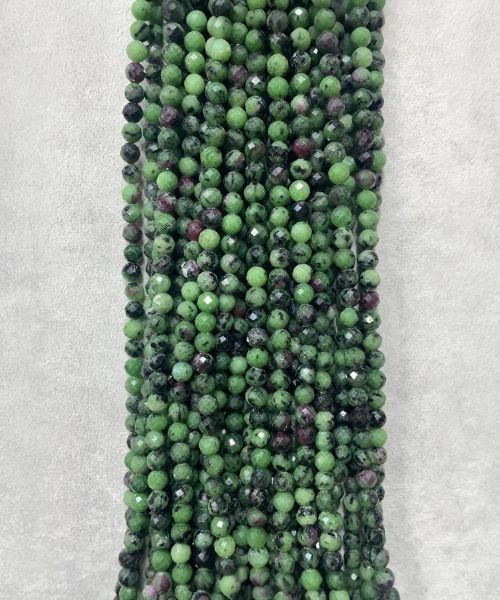 RUBY ZEOSİT FASET 6MM
