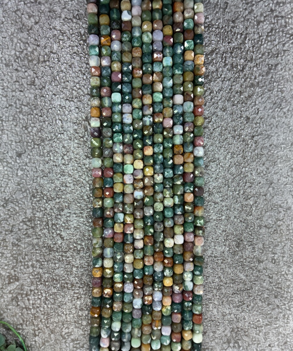 HİNT AKİK 5,5*5,5MM KÜP