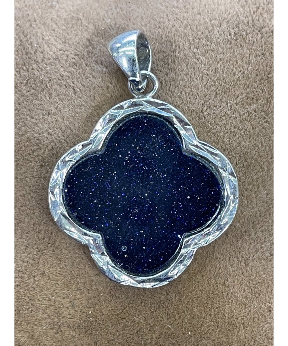 Lacivert Yıldıztaşı yonca kolye ucu